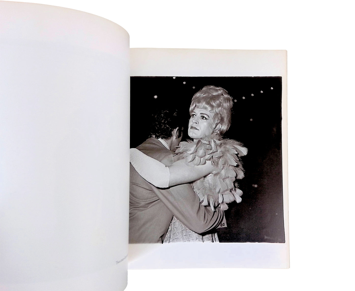 .diane arbus. An aperture monograph