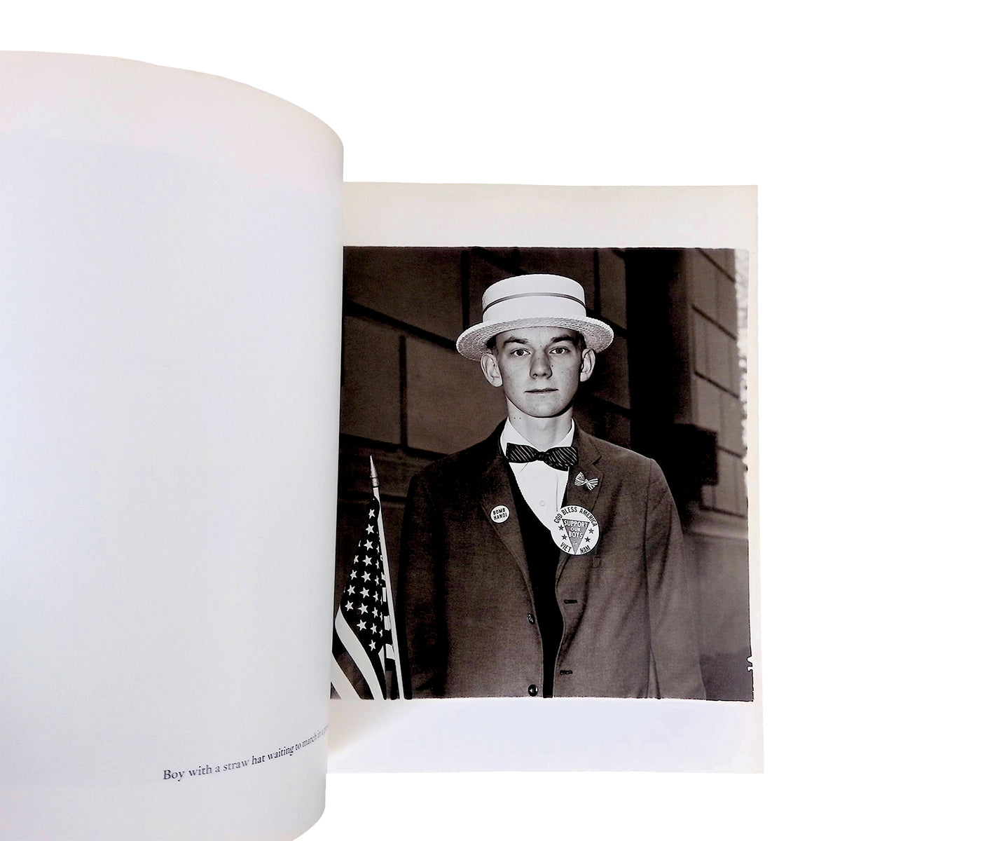.diane arbus. An aperture monograph